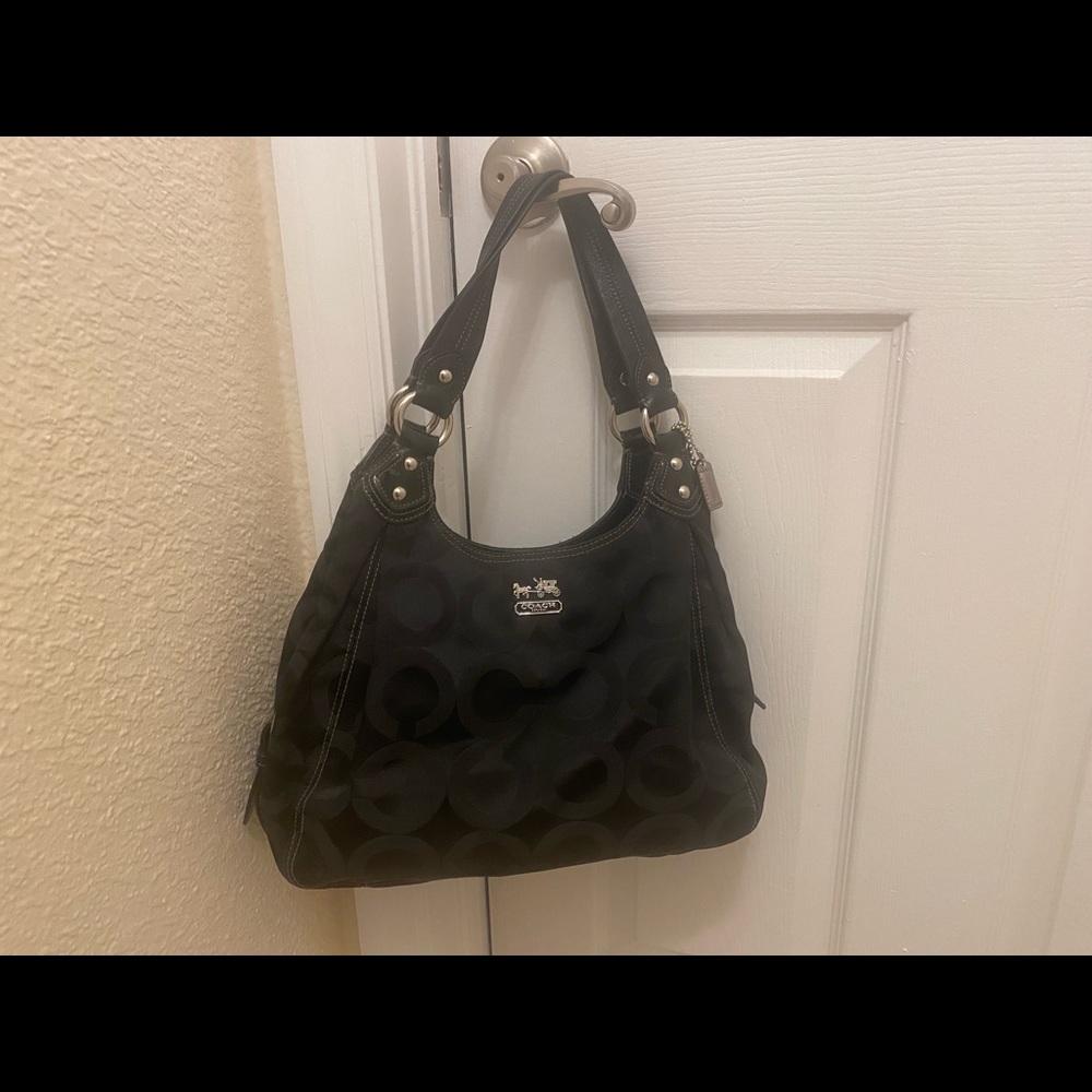 Authentic Coach purse in great condition